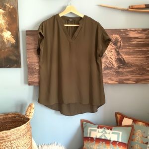 Army green high low tunic top. Flowy spring & summer fabric.